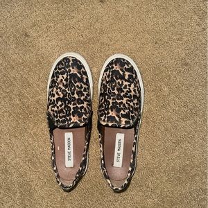 STEVE MADDEN SNEAKERS